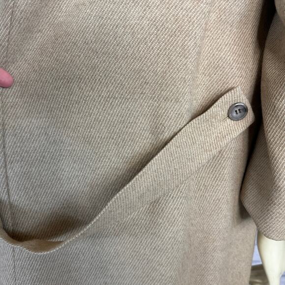 VINTAGE SALVATORE FERRAGAMO Wool & Alpace blend three piece suit in tan size s-m - Picture 12 of 15